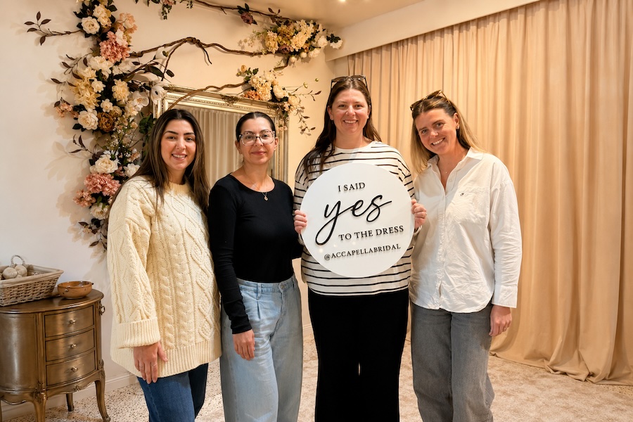 Who Should I Bring Wedding Dress Shopping? 
